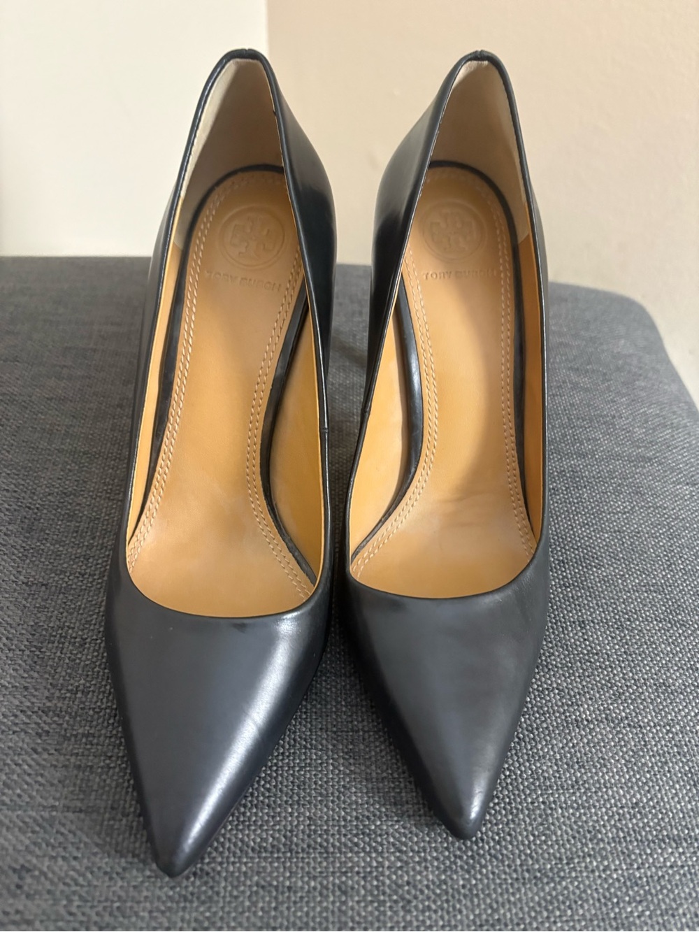 Tory Burch Black Leather Closed Toe Slip On Heels Size 7M